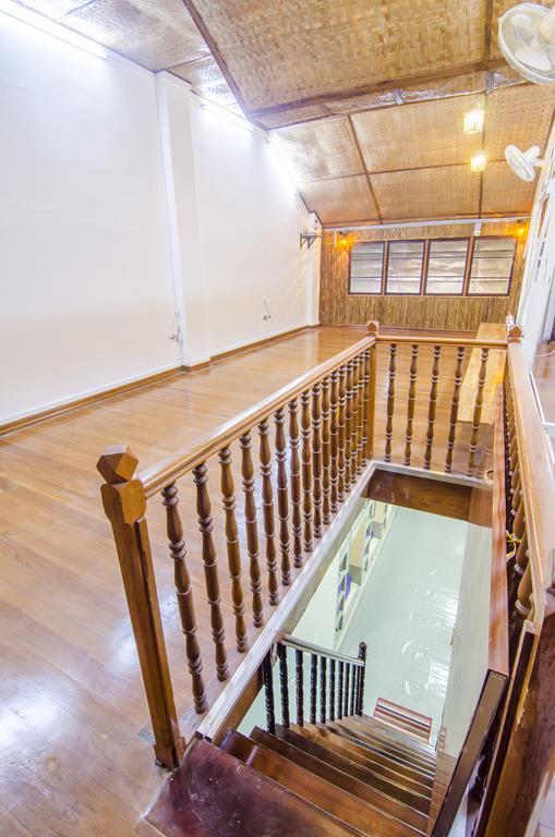 Min Galar Par Hostel 仰光 外观 照片